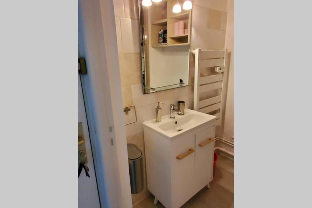 Apartmán Joli Petit Studio Au Centre De Carry Le Rouet Exteriér fotografie