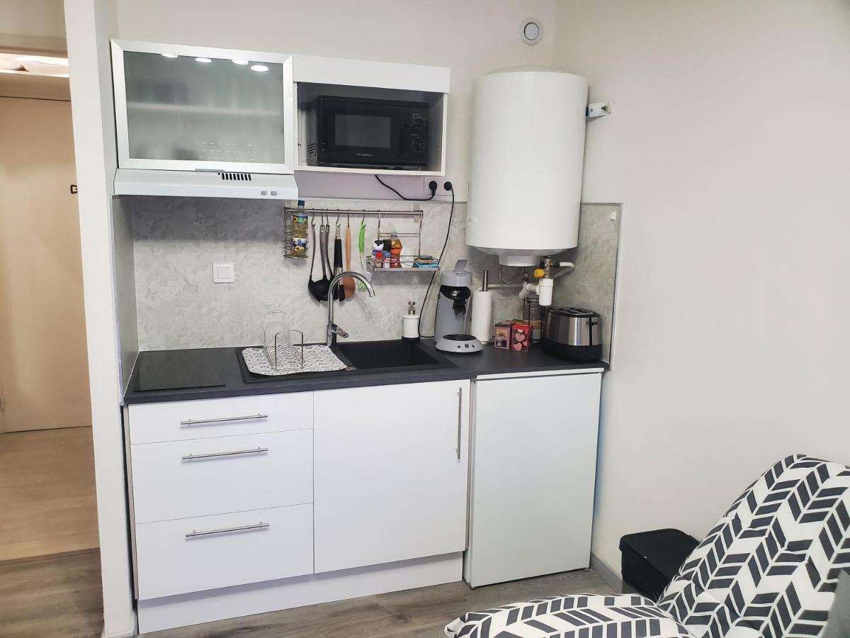 Apartmán Joli Petit Studio Au Centre De Carry Le Rouet Exteriér fotografie